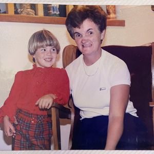 Meet your Posher, Kelly